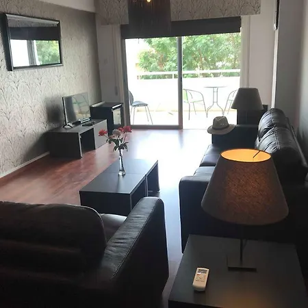 Louly City Apartamento Larnaca